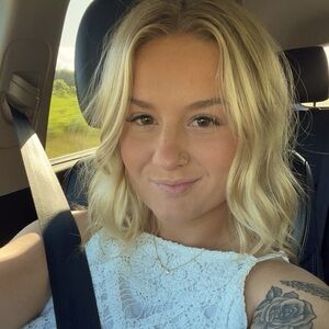 Meet your Posher, Sydni